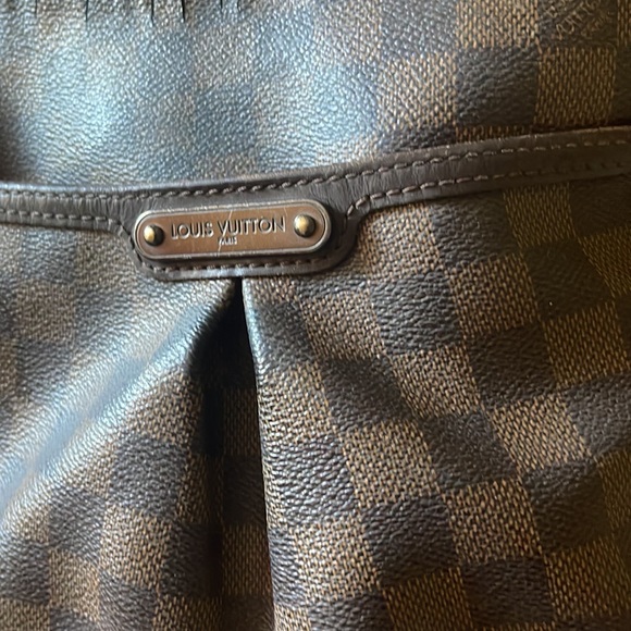 Louis Vuitton Crossbody and wallet - Picture 3 of 8